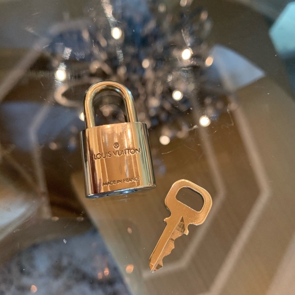 Authentic Lock and Key Set #310 - Picture 2 of 10